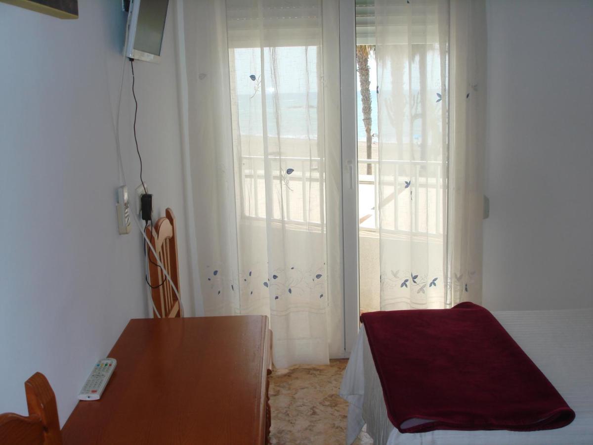 Pension Sol Y Playa 카로보네라스 외부 사진
