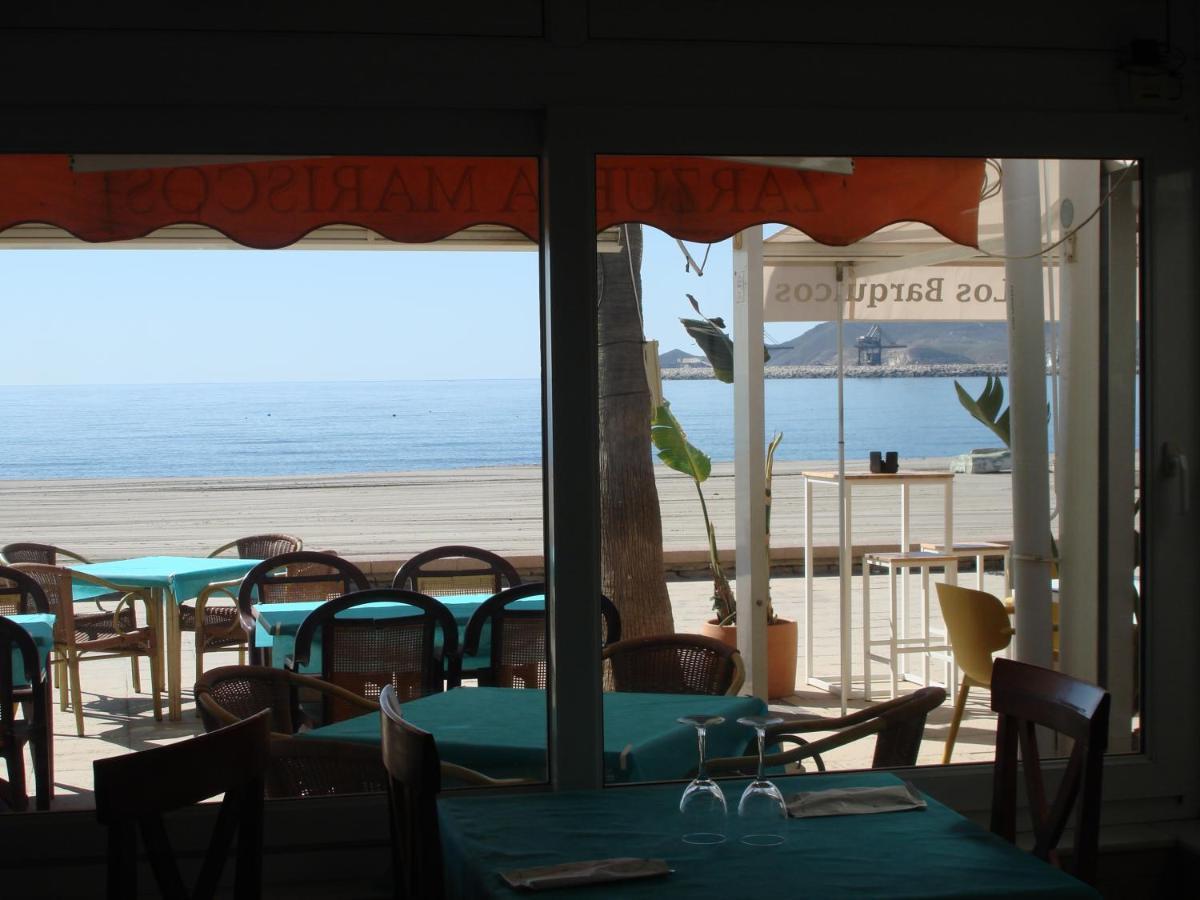 Pension Sol Y Playa 카로보네라스 외부 사진